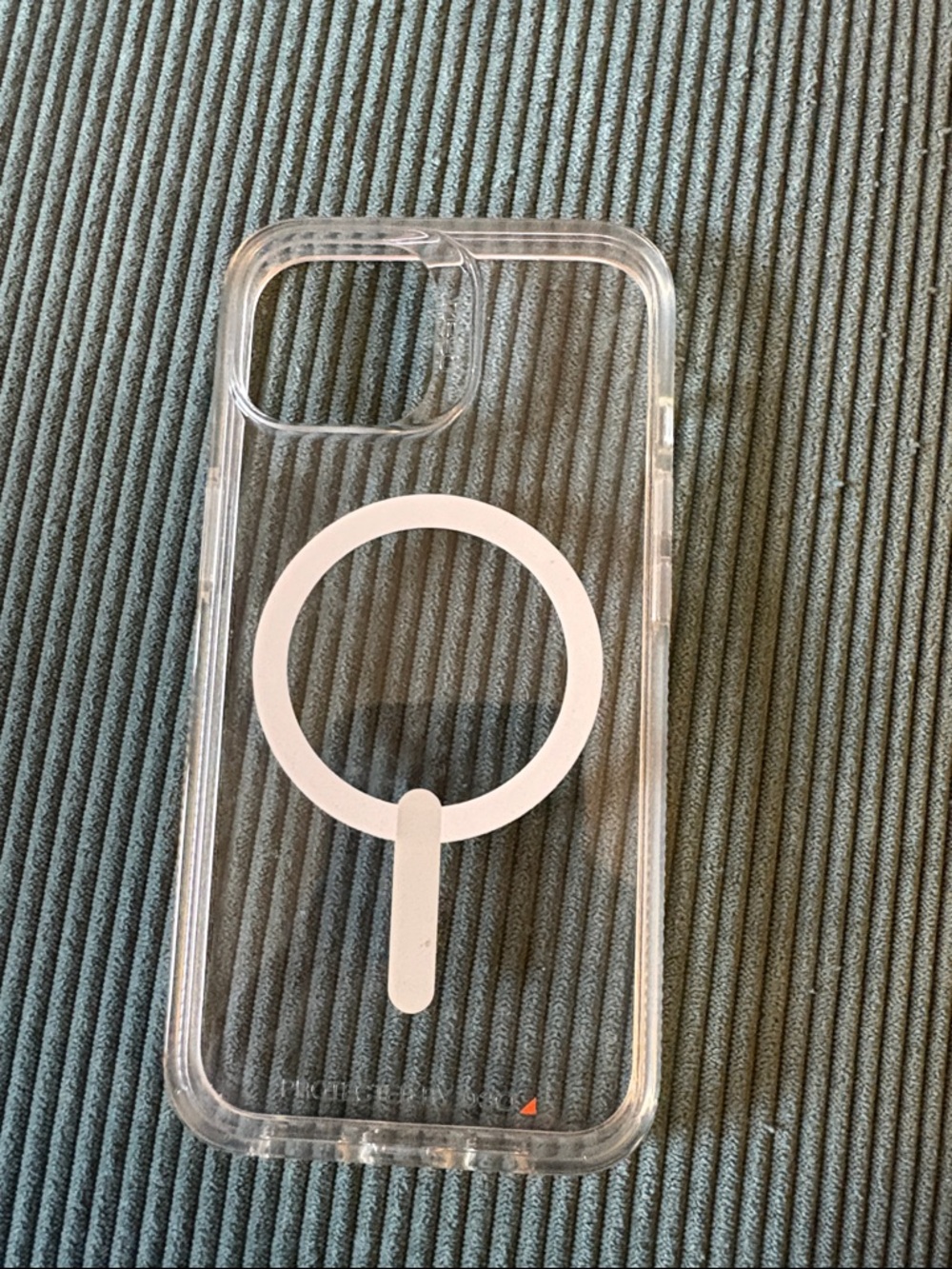 Clear MagSafe-Compatible Phone Case with White Ring - iPhone 16